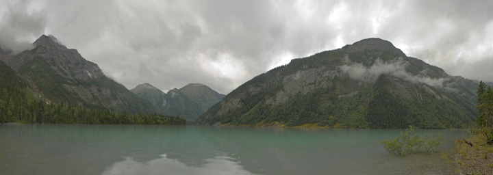 Kinney Lake Mount Robson park